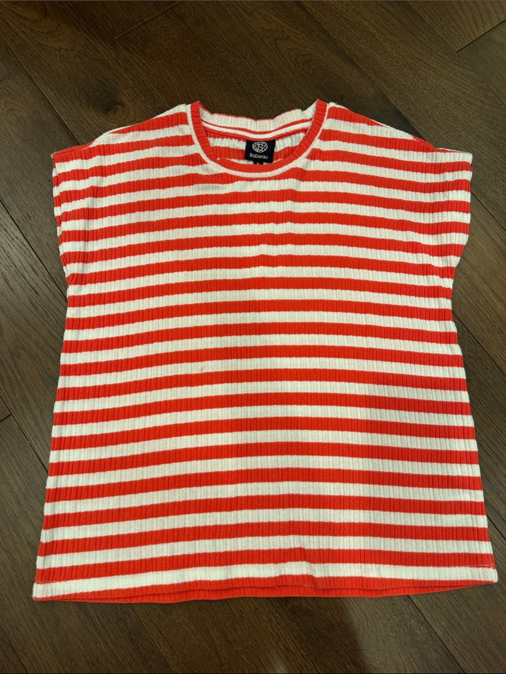 bobeau Red & White Striped Short Sleeve Tee Size Medium - C4-100